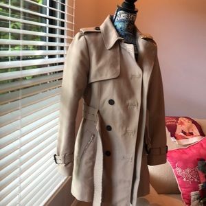 Like new-heavy weight rain jacket-zara
